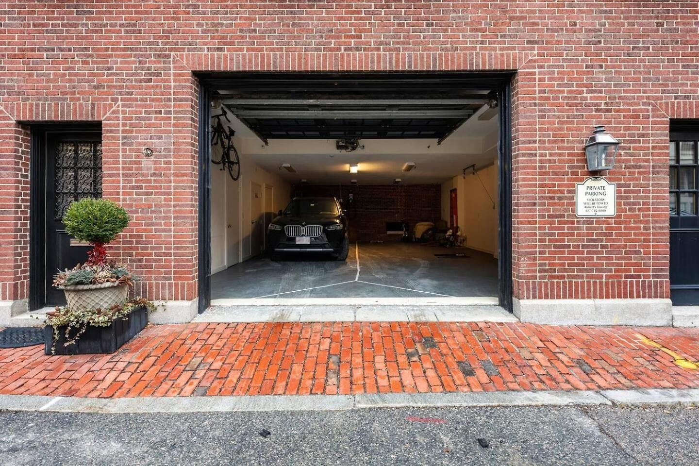 Apartment Flat Spacious And Living Boston