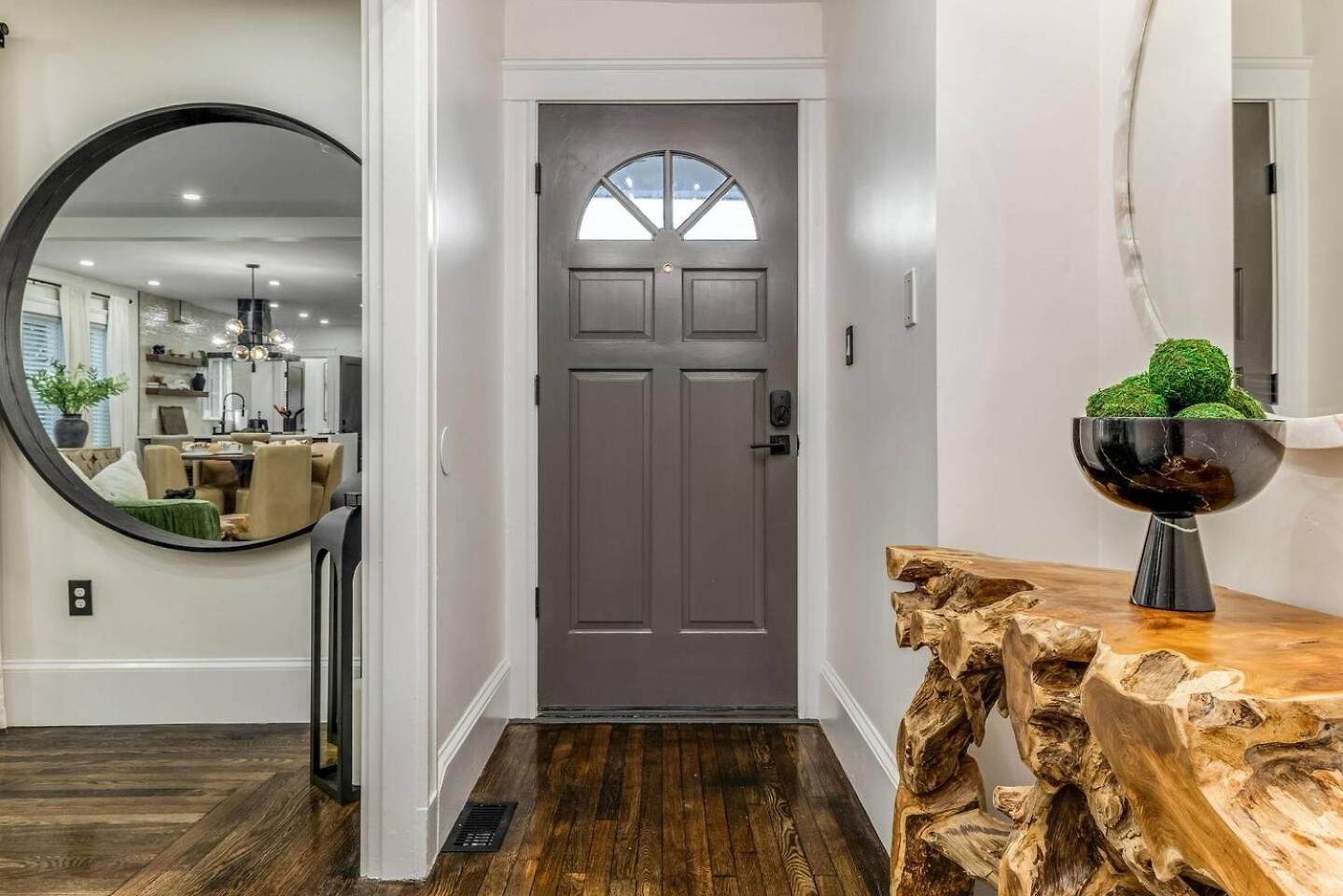 Luxury Designer 2br With Sunroom Apartment Boston