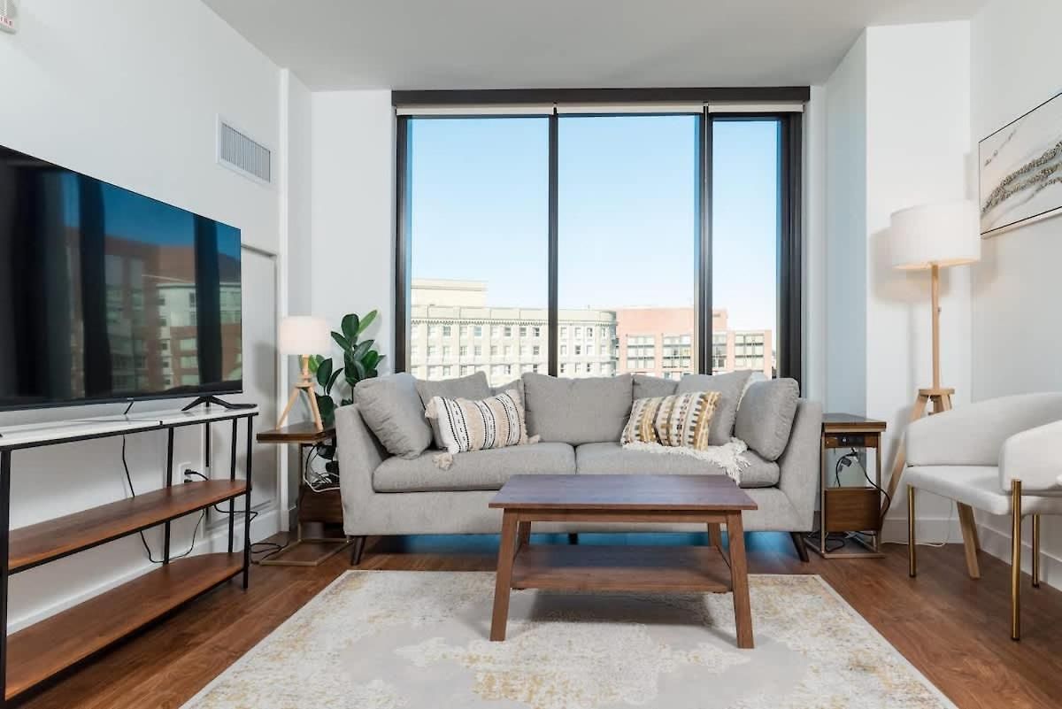 Back-bay W Roof Gym & Parking * Boston