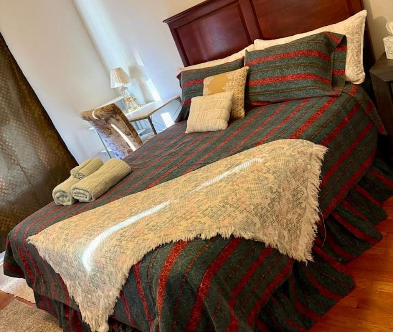Apartment Modern In Queen Bedroom Wavez 3