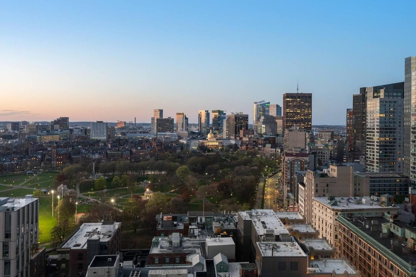 Penthouse Residences Living Modern * Boston