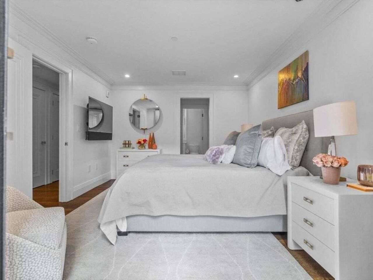 Exceptionally Private Garden Apartment Boston
