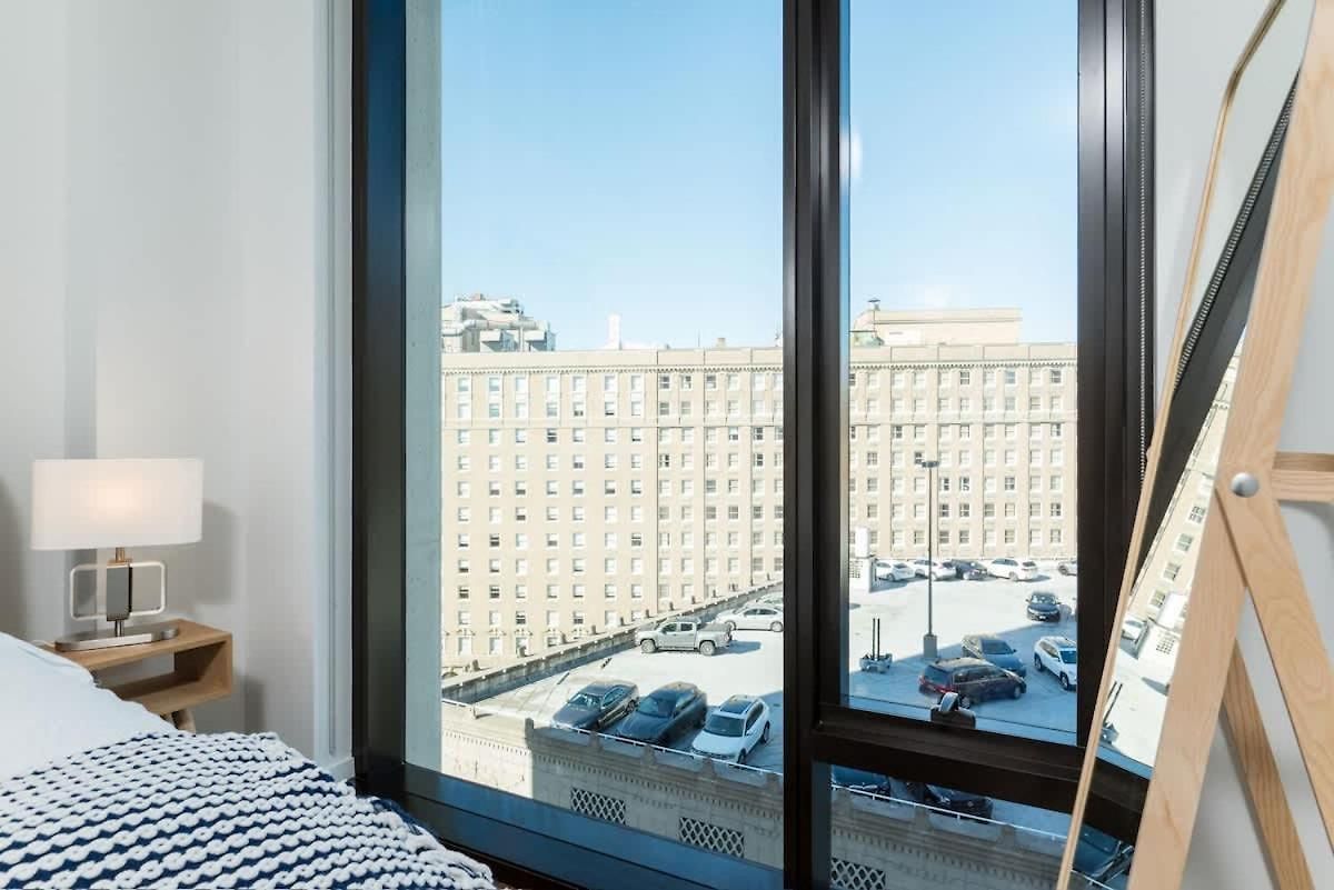 Back-bay W Roof Gym & Parking Apartment *