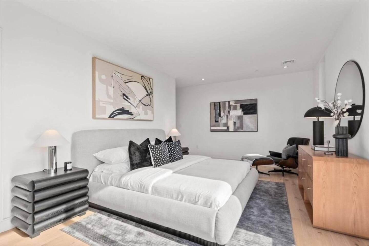 Charming And Chic Apartment Boston