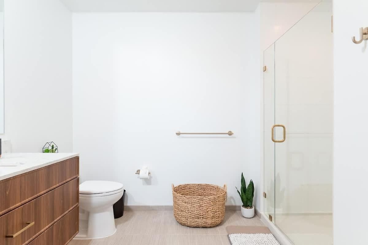 Back-bay W Roof Gym & Parking Apartment *