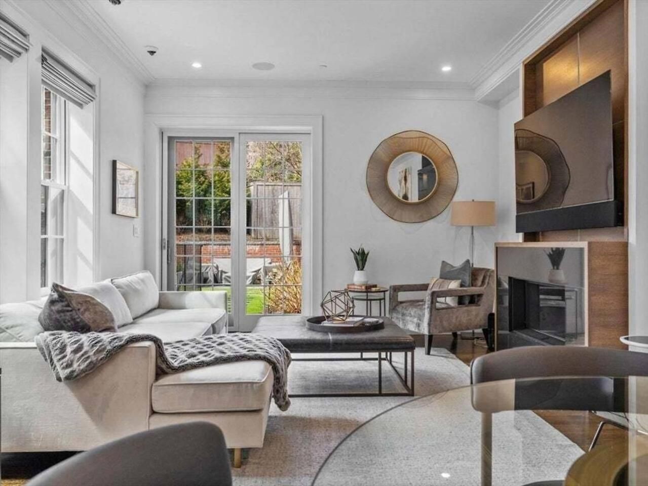 Exceptionally Private Garden Apartment *