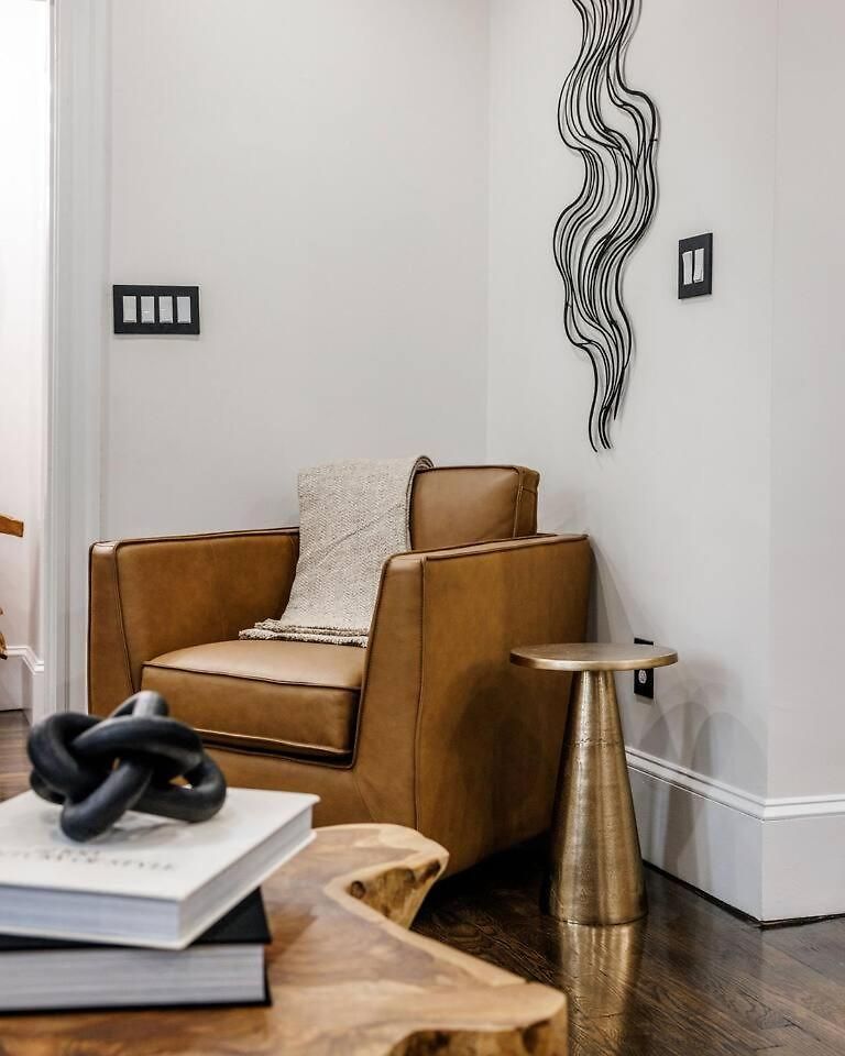 Apartment Luxury Designer 2br With Sunroom