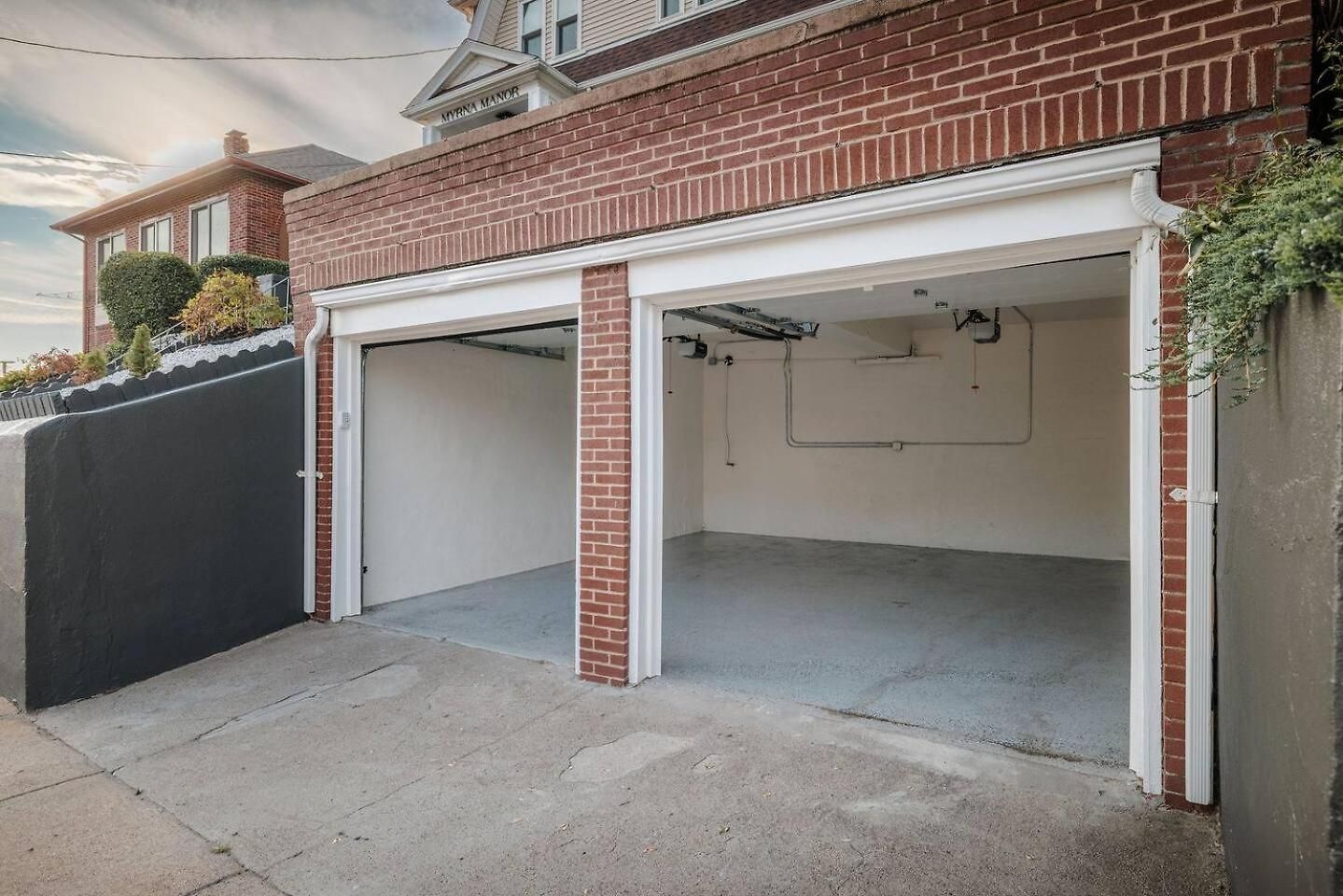 Apartment Luxury Designer 2br With Sunroom *