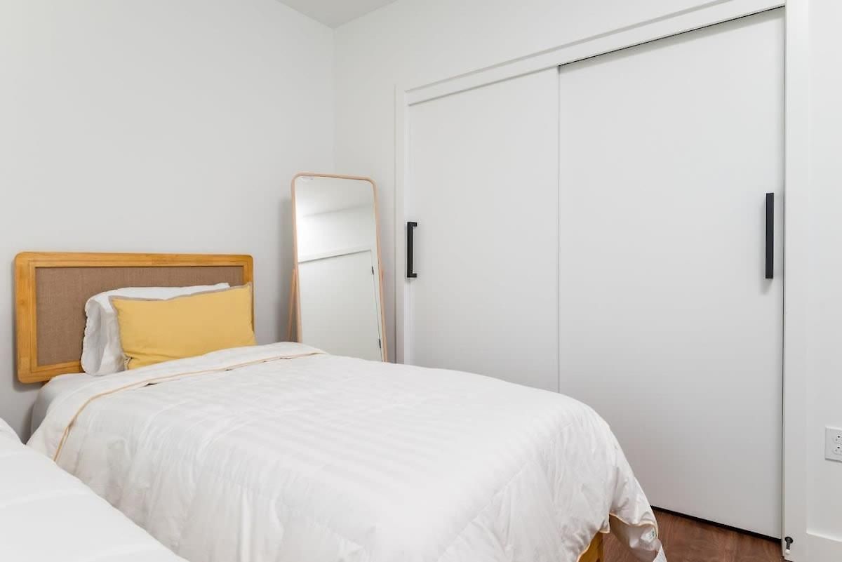 Back-bay W Roof Gym & Parking Apartment *