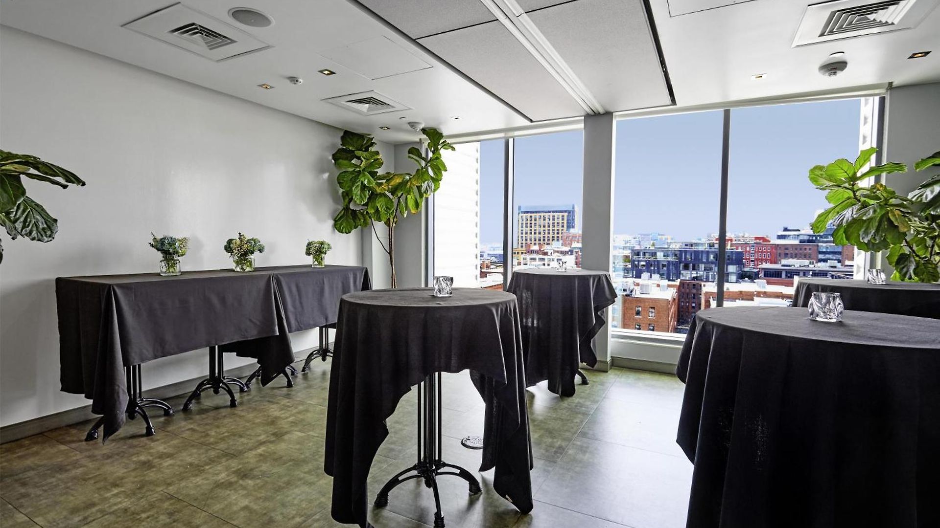 Hotel Yotel 4*