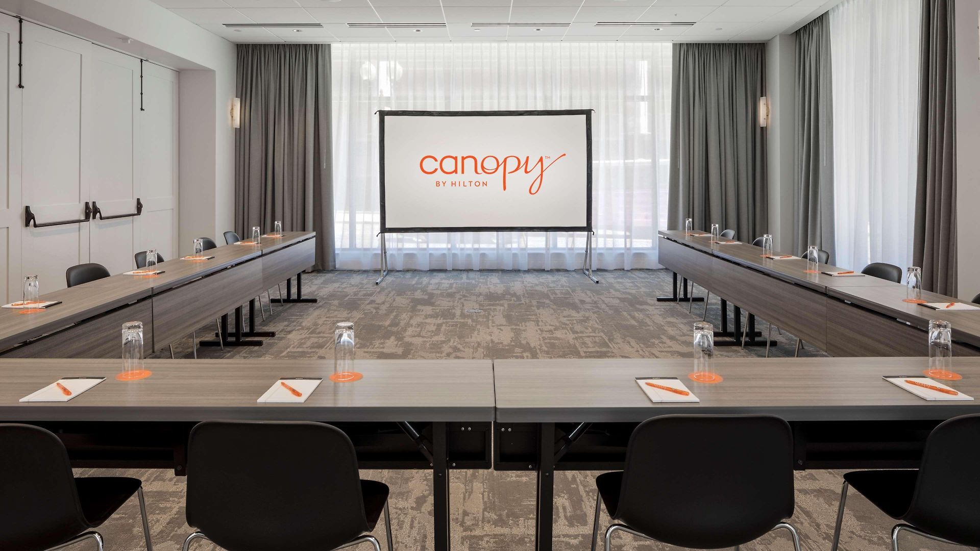 Canopy By Hilton Downtown 4*