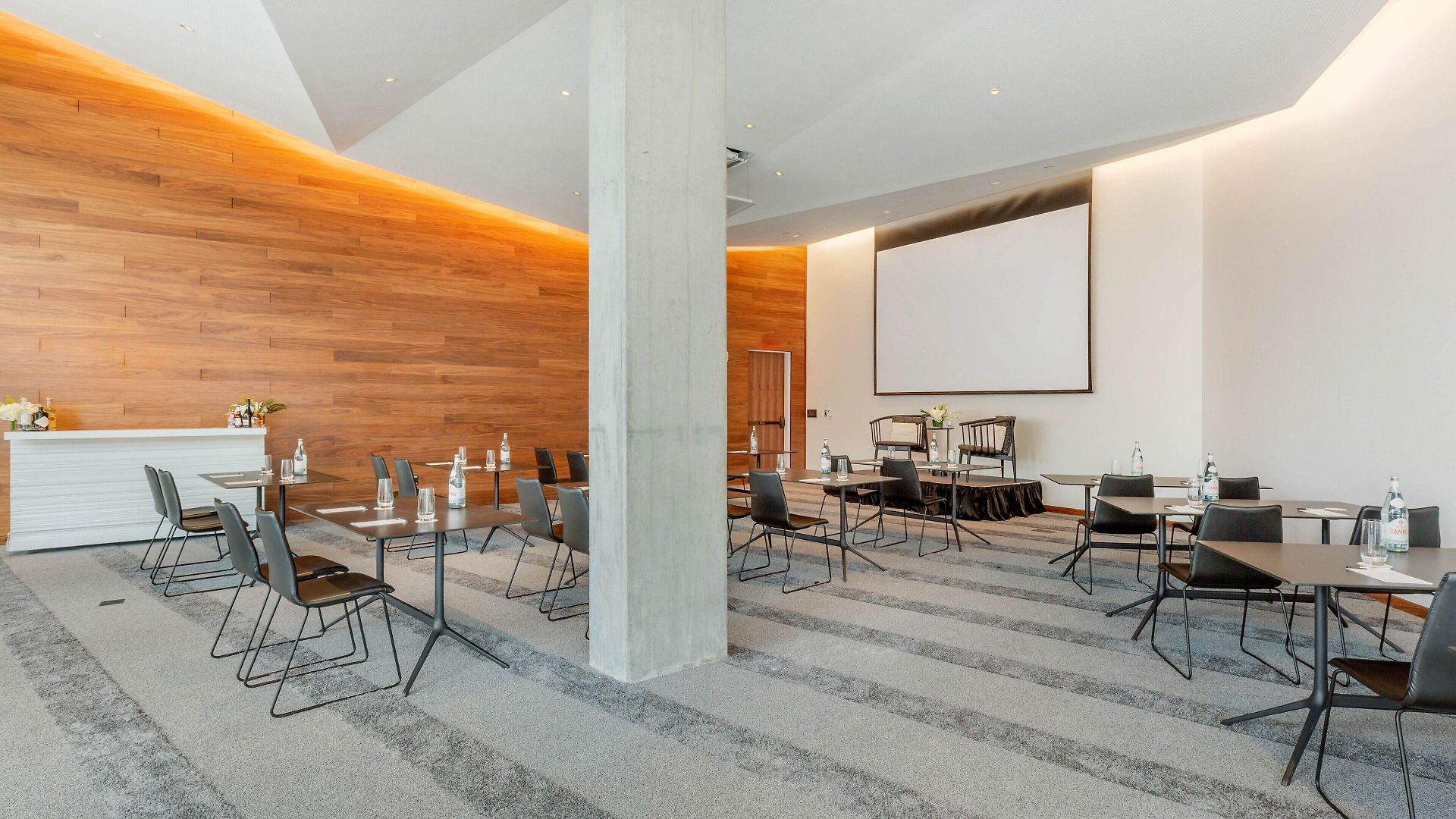 Cambria Downtown - Seaport 4*