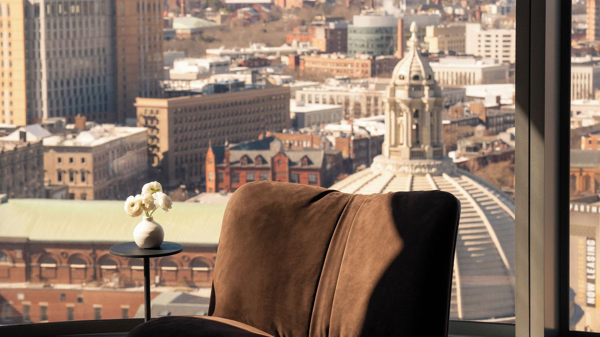 Four Seasons One Dalton Street, Hotel 5*