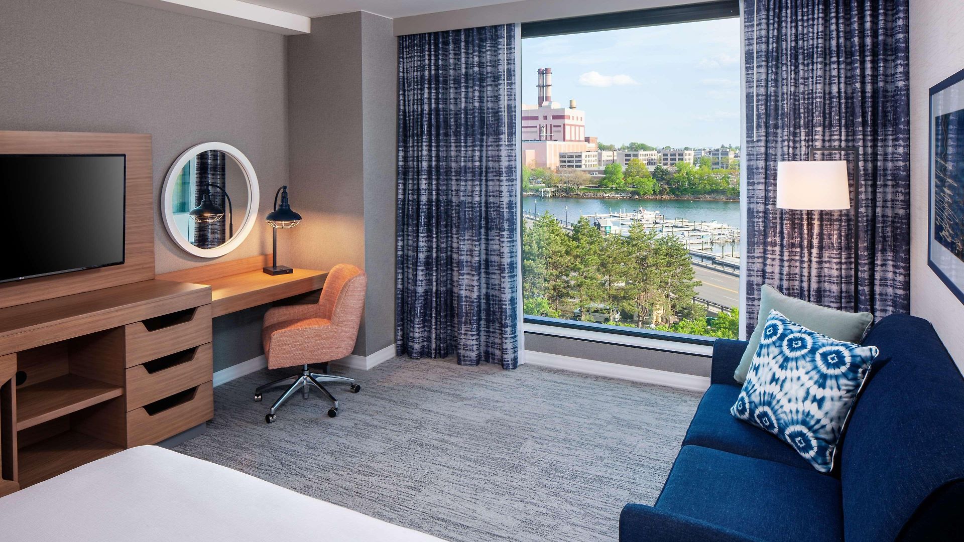 Hotel Hampton By Hilton At The Seaport District 3*
