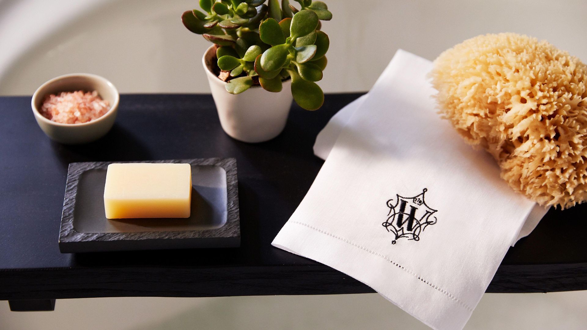 The Whitney Hotel 5*