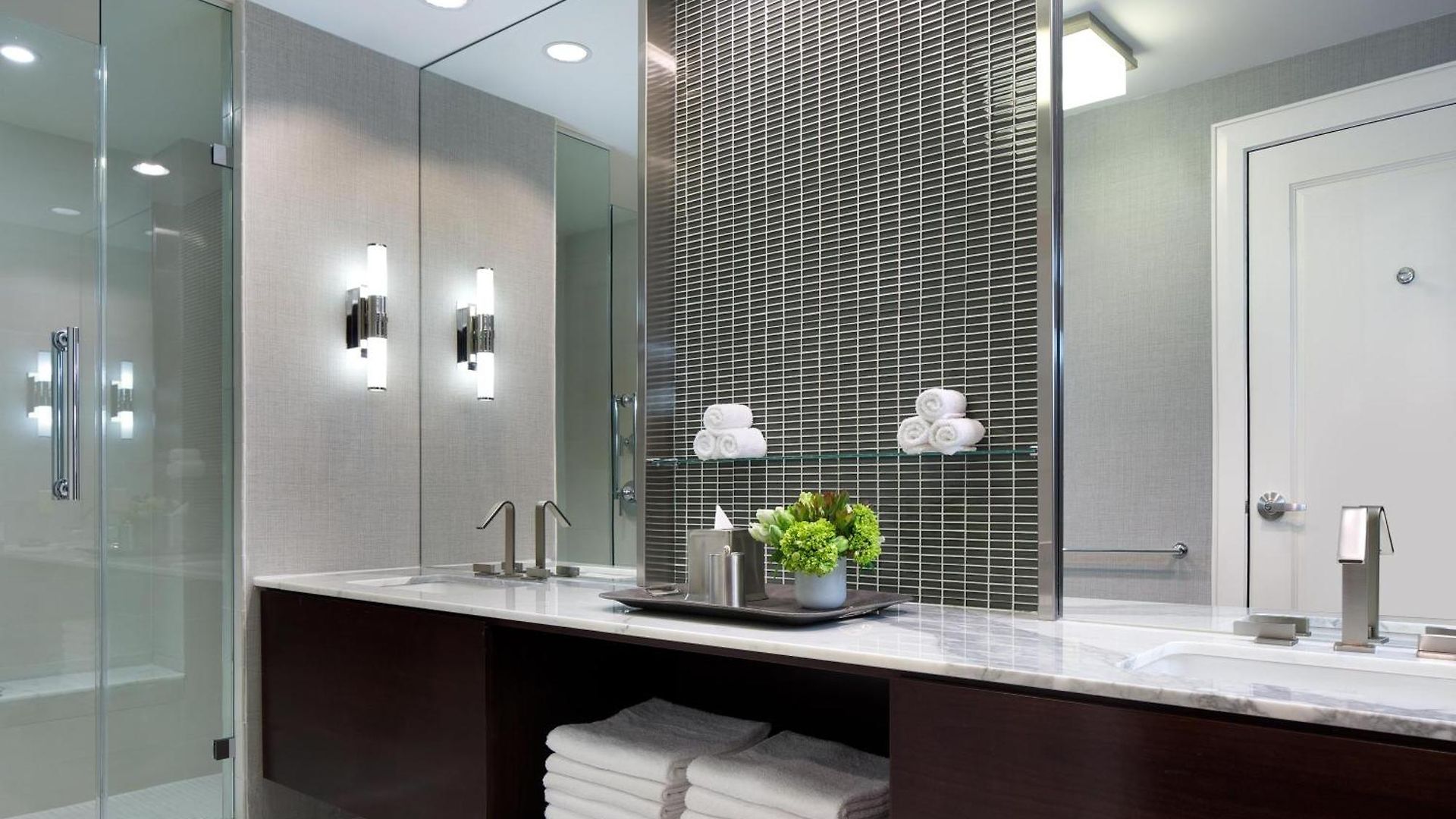 Hyatt Regency 4*