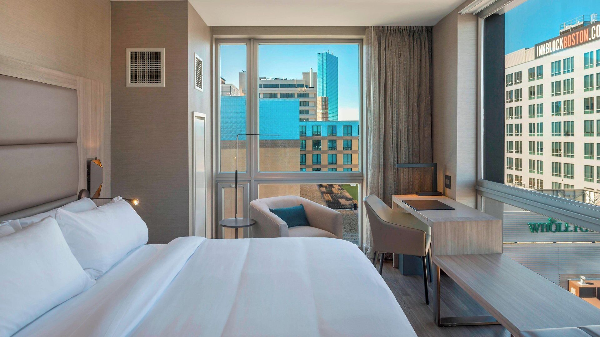 Hotel Ac By Marriott Downtown