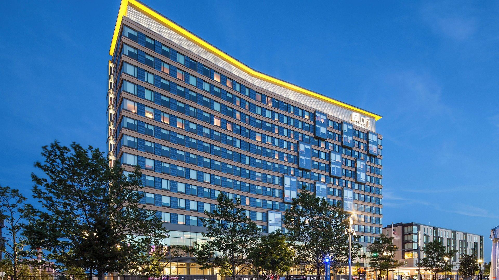 Aloft By Marriott Seaport District 4*