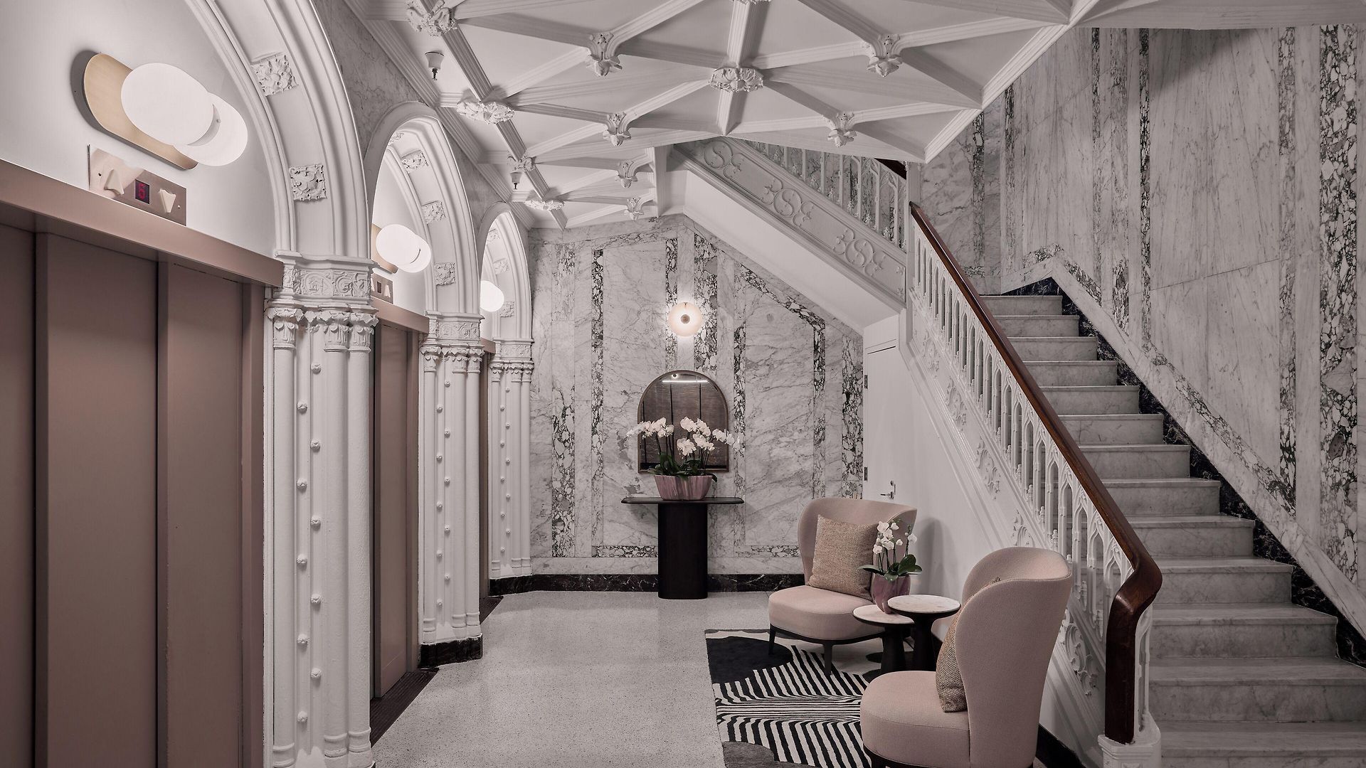 Hotel The Godfrey 4*