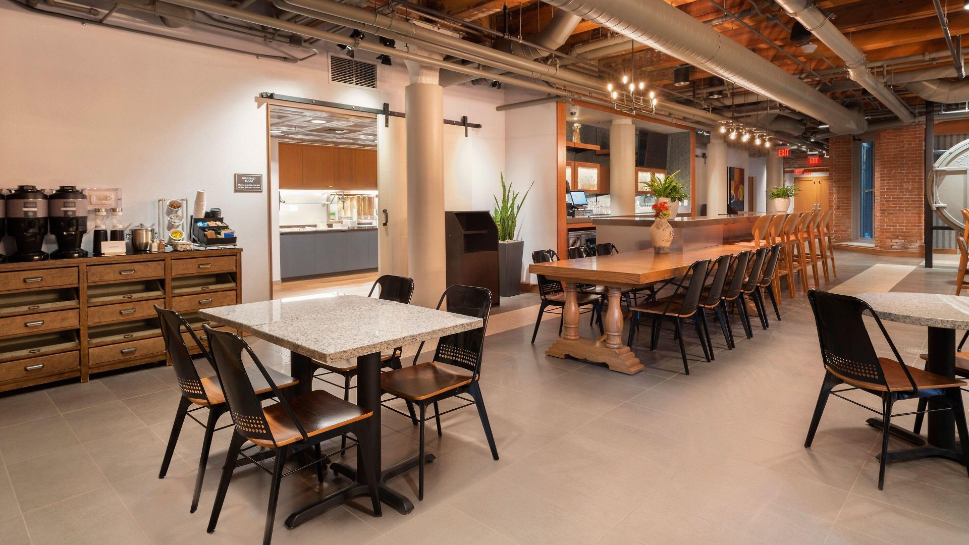 By Marriott Downtown Seaport 3* Boston