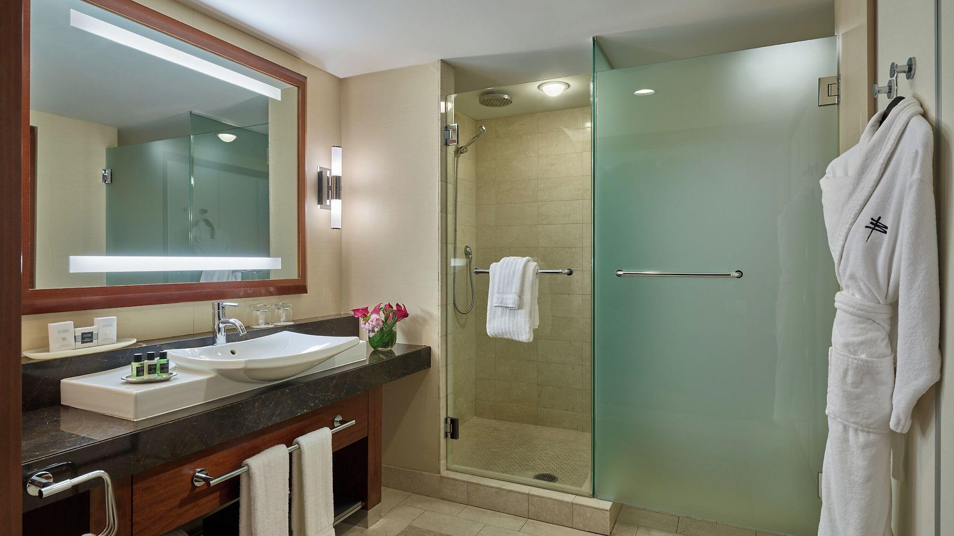 Battery Wharf Hotel, Waterfront Hotel