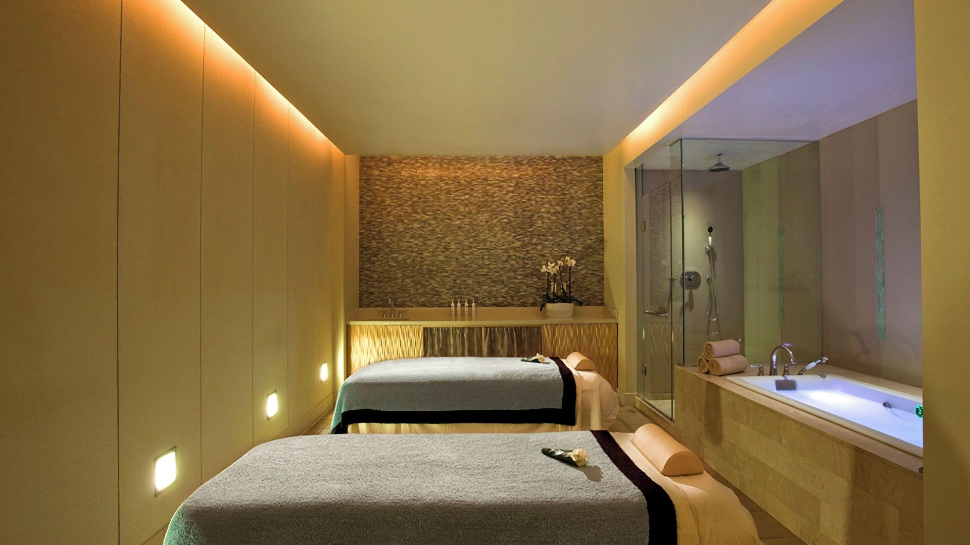 Intercontinental By Ihg Boston