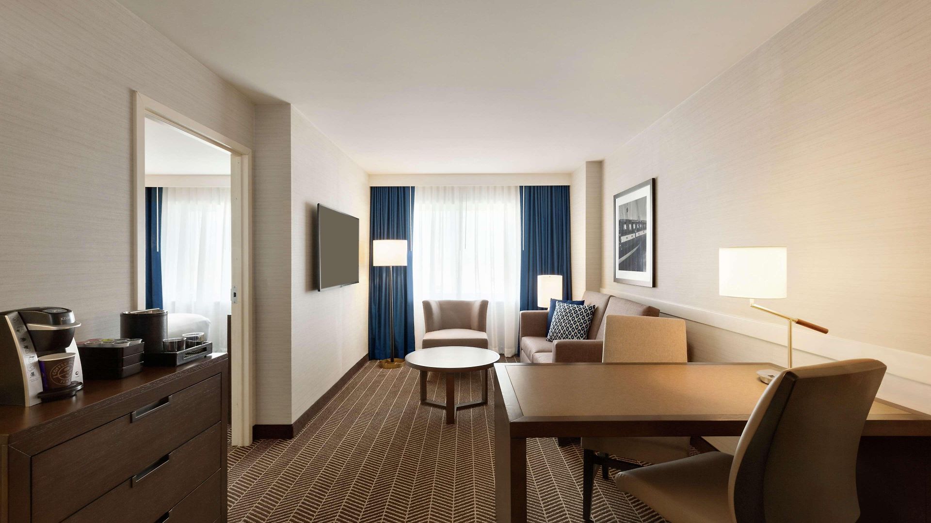 Hotel Embassy At Logan Airport