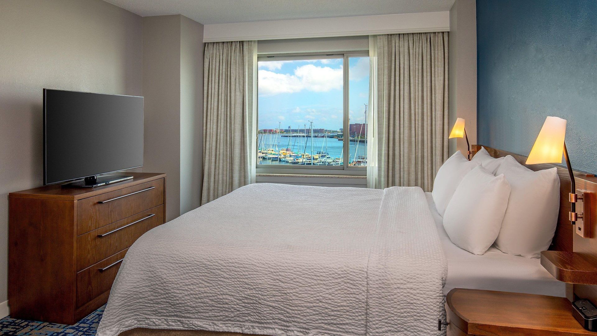 By Marriott Harbor On Tudor Wharf
