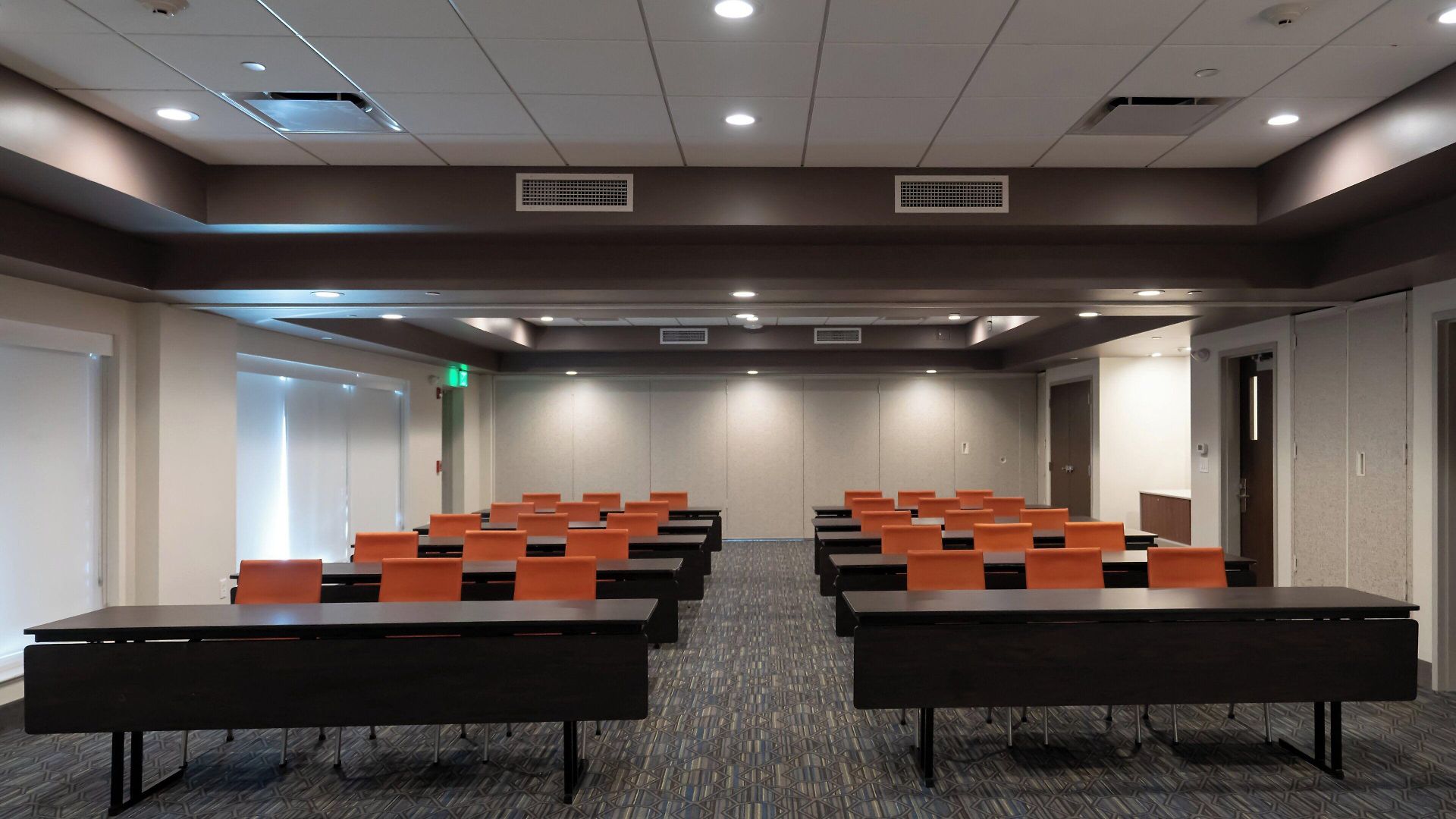 Hotel Express By Ihg Boston