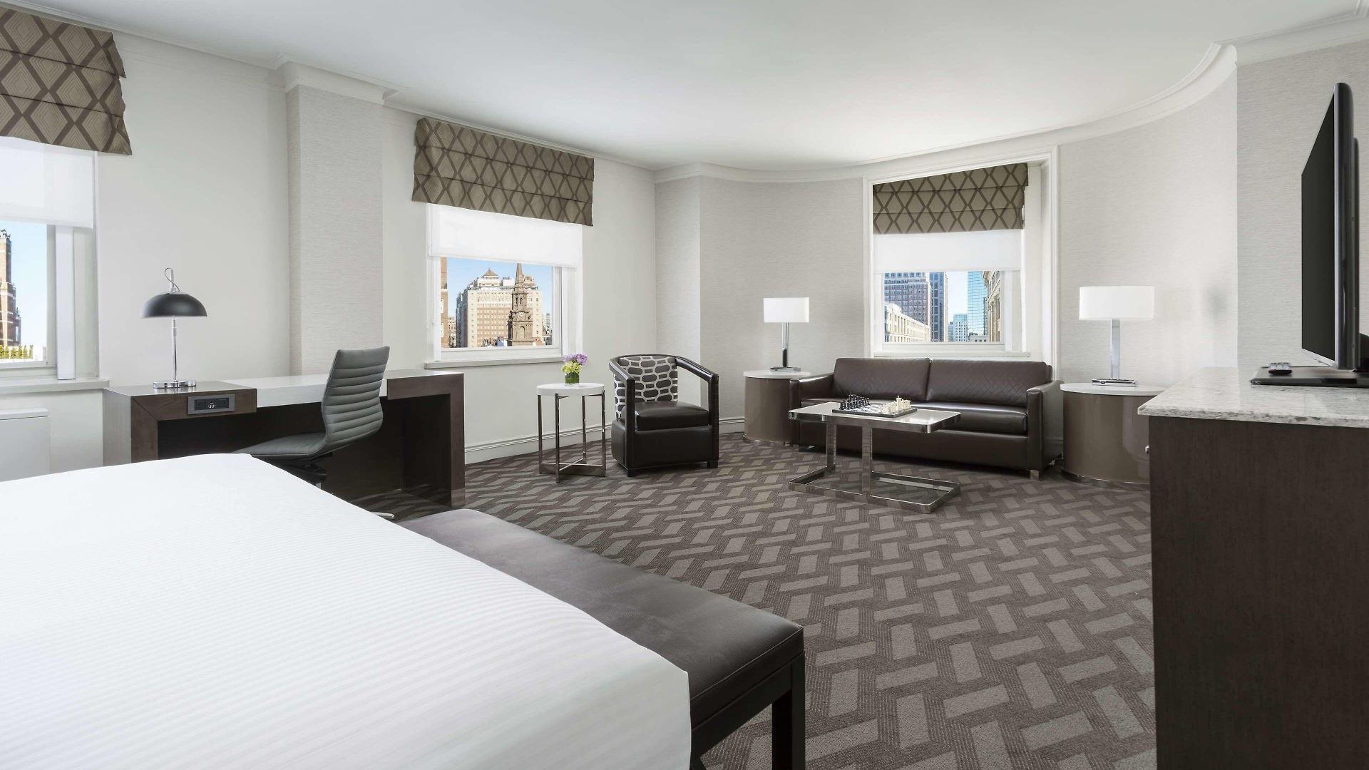 Hilton Park Plaza