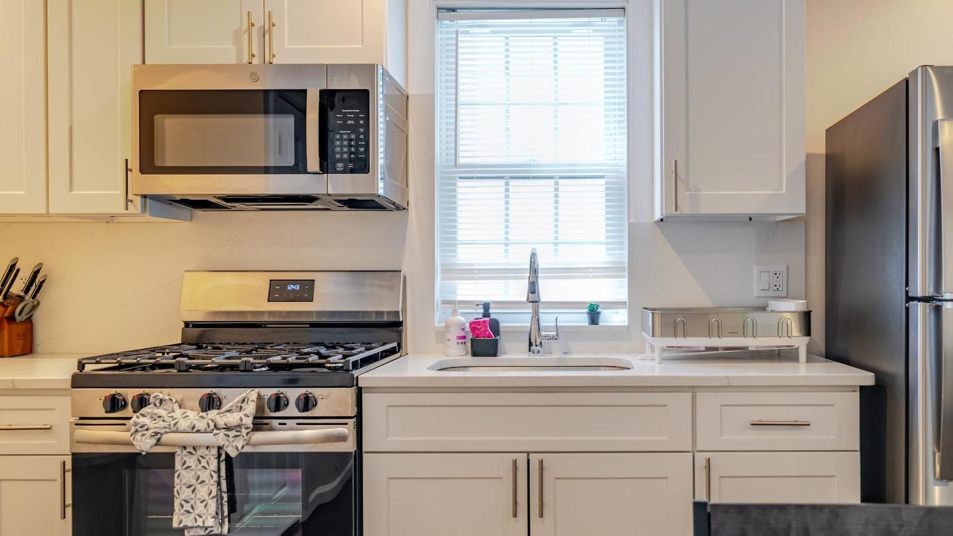 Stylish 4br Boston, Pet-friendly Near Savin Hill, I-93 & Red Line 30-1 Boston