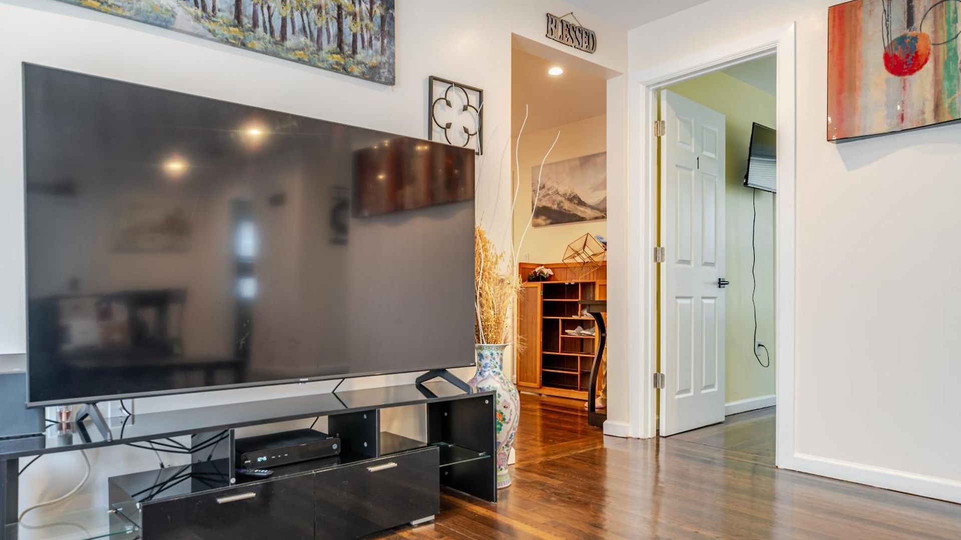 Stylish 4br Boston, Pet-friendly Near Savin Hill, I-93 & Red Line 30-1 Boston