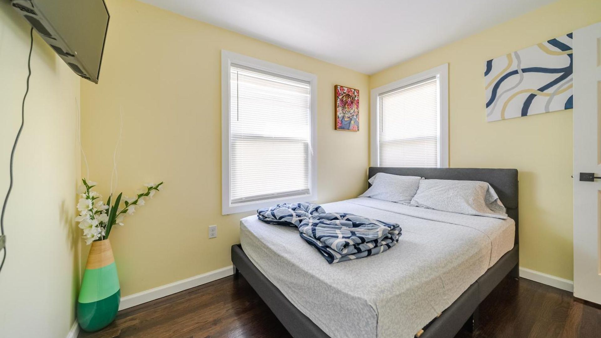 Stylish 4br Boston, Pet-friendly Near Savin Hill, I-93 & Red Line 30-1 *