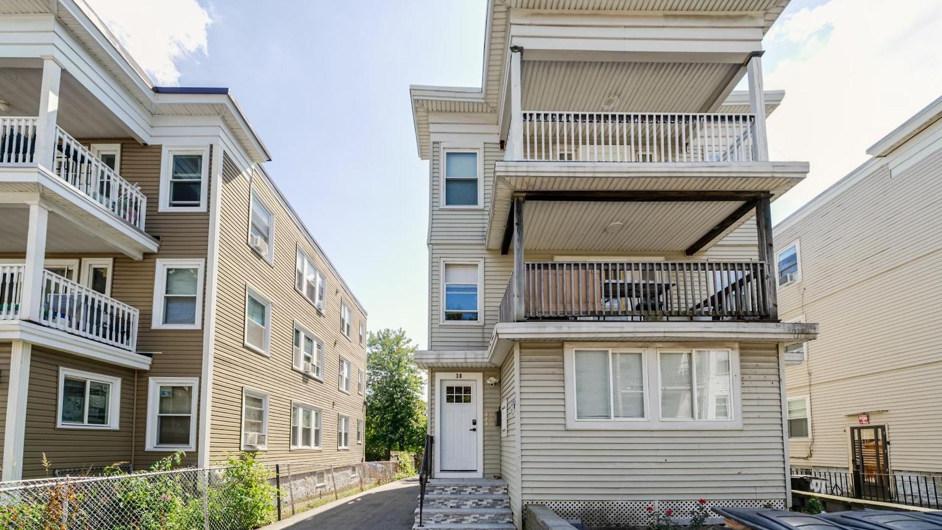 Stylish 4br Boston, Pet-friendly Near Savin Hill, I-93 & Red Line 30-1 *