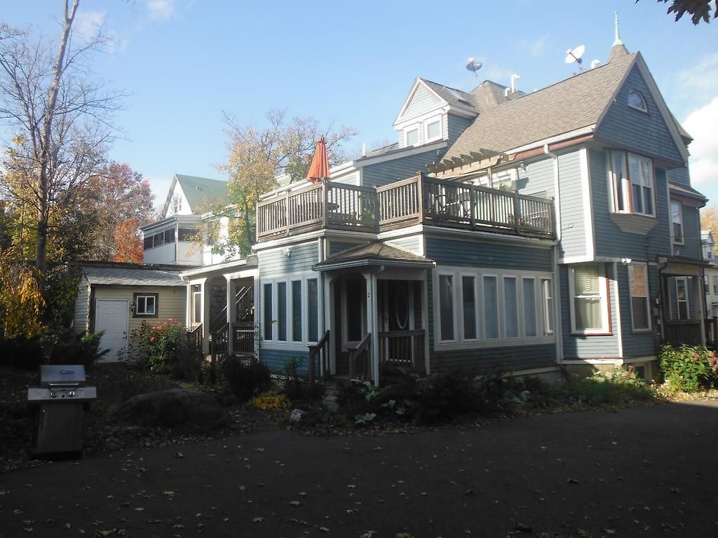 Sunny Hill Garden Guest house 4*