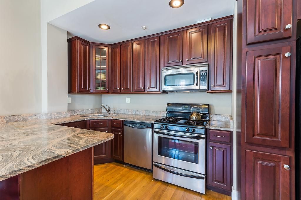 Sunny Hill Garden 4* Boston