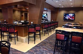 Hotel Courtyard By Marriott Logan Airport 3*