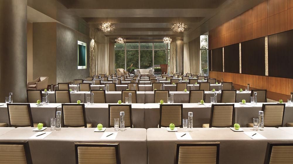 The Ritz-carlton, Hotel 5*