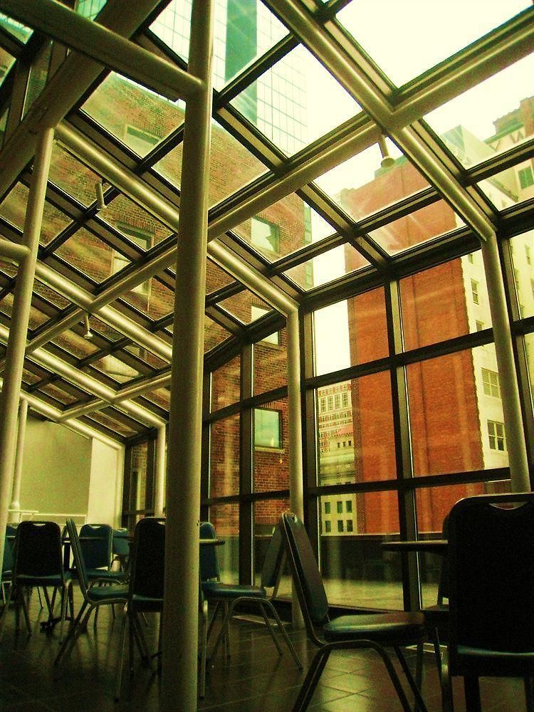 Common Hotel 2*