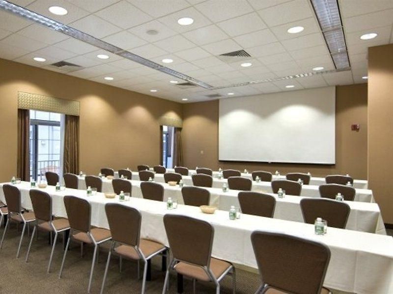 Hotel Doubletree By Hilton - Downtown 3*
