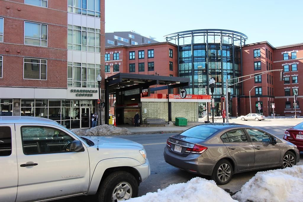West Broadway Quarters By Thatch Boston