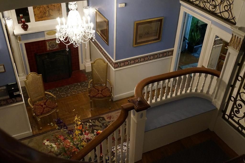 463 Beacon Street 2* Boston