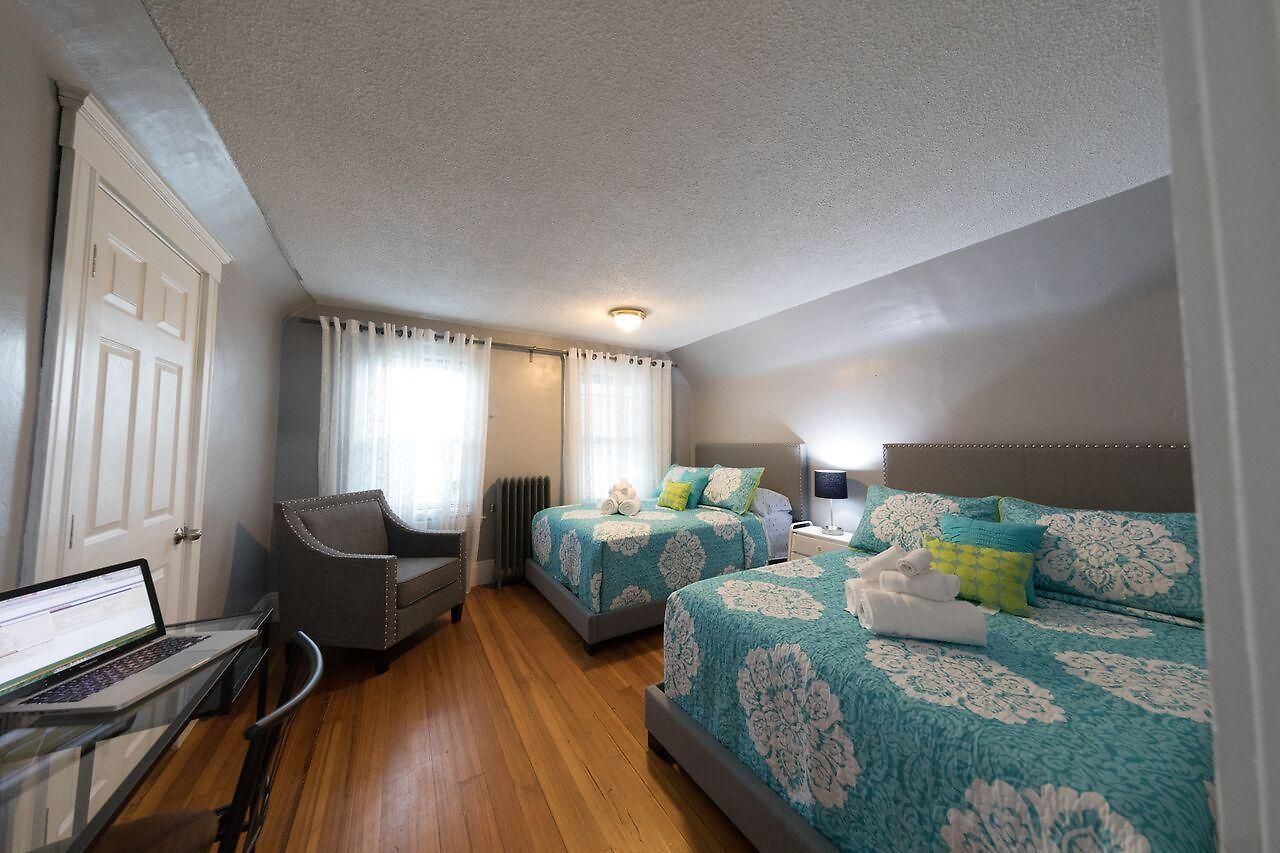Hilltop Guest house *