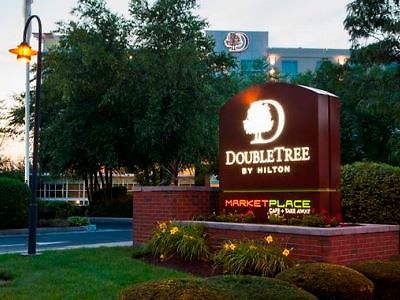 Doubletree By Hilton Bayside