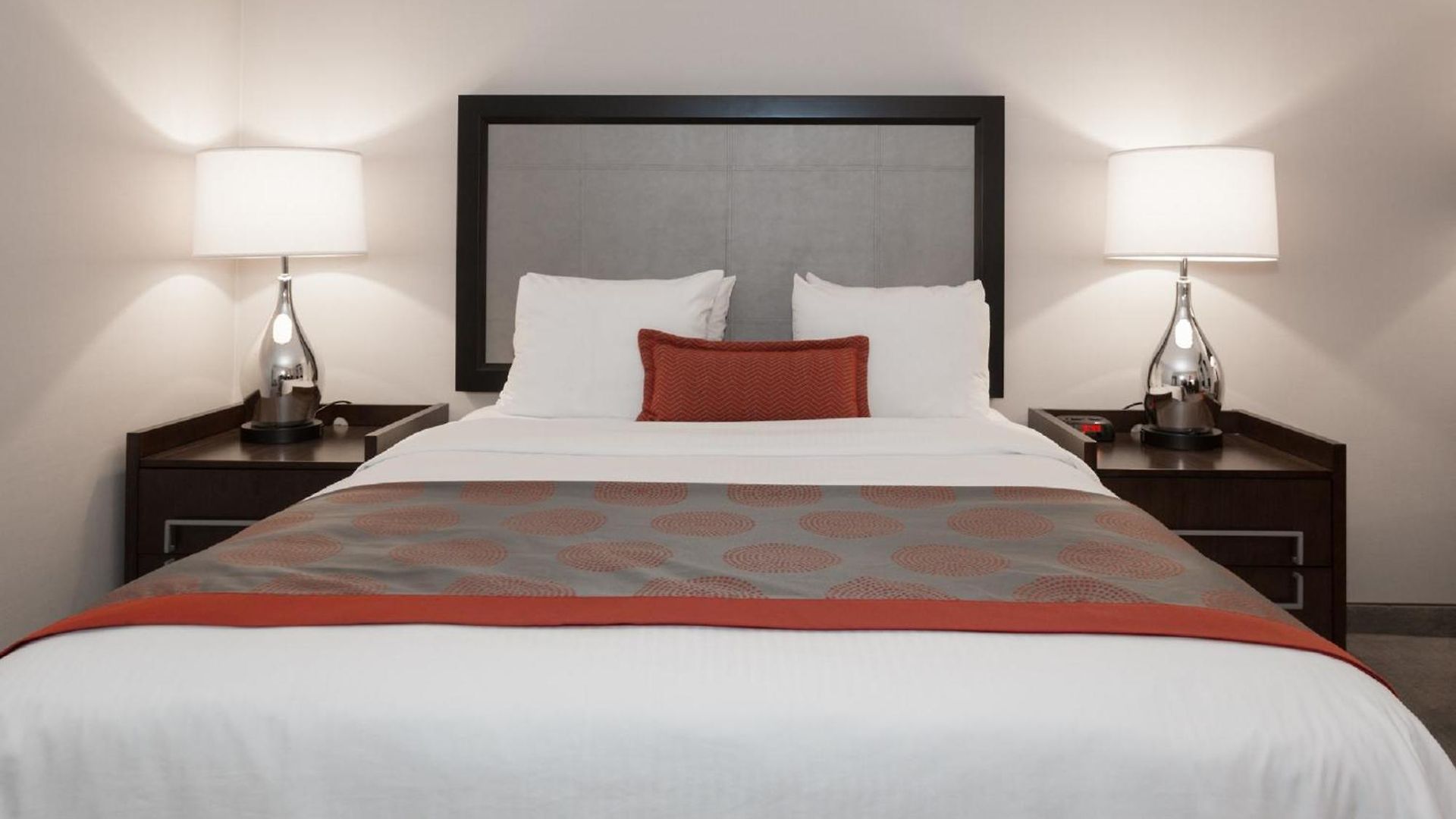 Ramada By Wyndham 3*