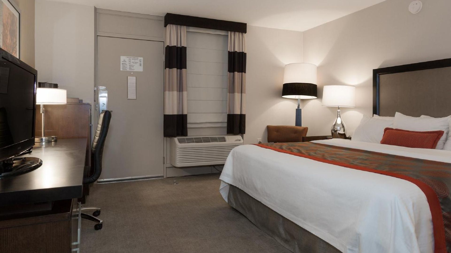 Hotel Ramada By Wyndham 3*