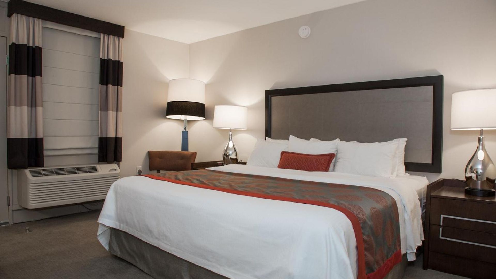 Hotel Ramada By Wyndham 3*