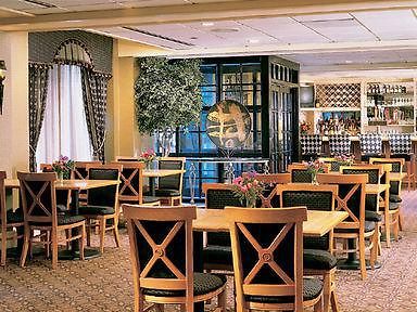 Hotel Wyndham Beacon Hill 4*