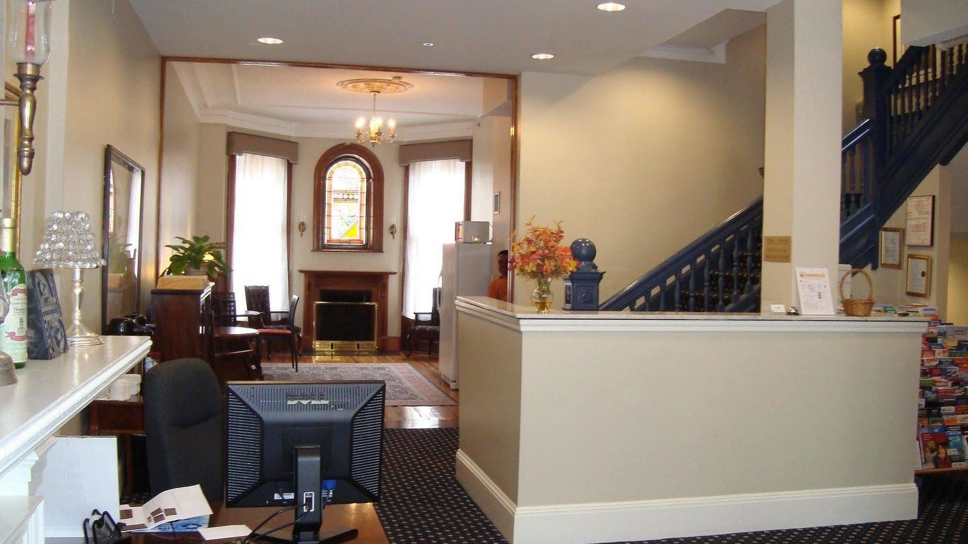 Newbury Hotel 3*