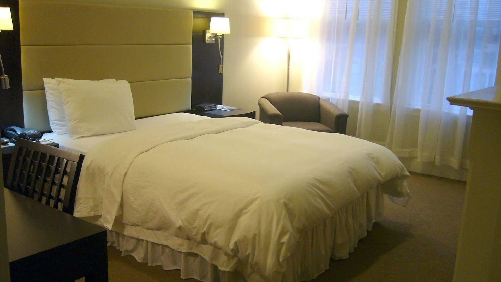Hotel Newbury 3*